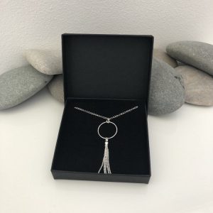 long silver necklace 5e45bf72
